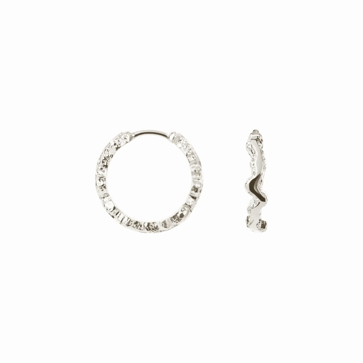 CAMILLE BRINCH SMALL SHINY SPARKLY HOOPS ØRERINGE I SØLV - SSSPH
