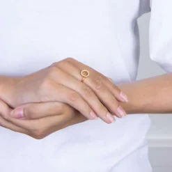 JOANLI NOR ANNANOR RING SØLV FORGYLDT 10 MM CIRKEL MED ZIRKONIA - 104503459