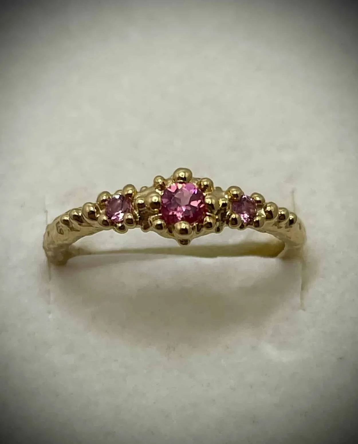 STUDIO Z FRAGMENTS RING FORGYLDT MED ROSA ZIRKONIA - 7247862
