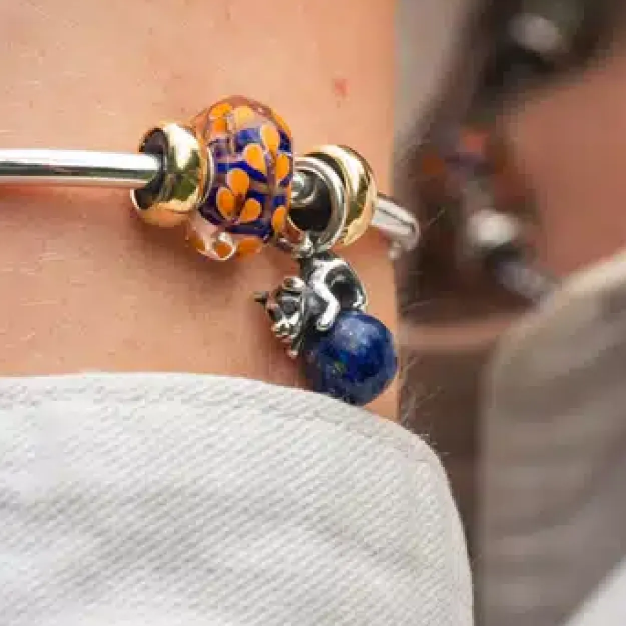 TROLLBEADS GLAS HARMONISK LILJE - TGLBE-20388